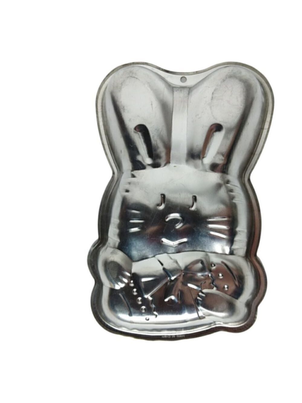 Vintage Midwestern Home Easter Bunny Rabbit Cake Pan
